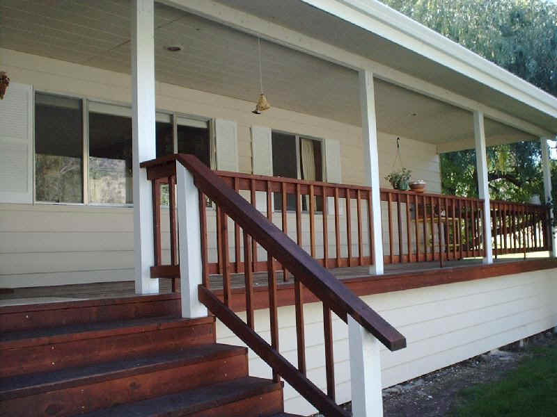 Large front porch for that evening barbeque